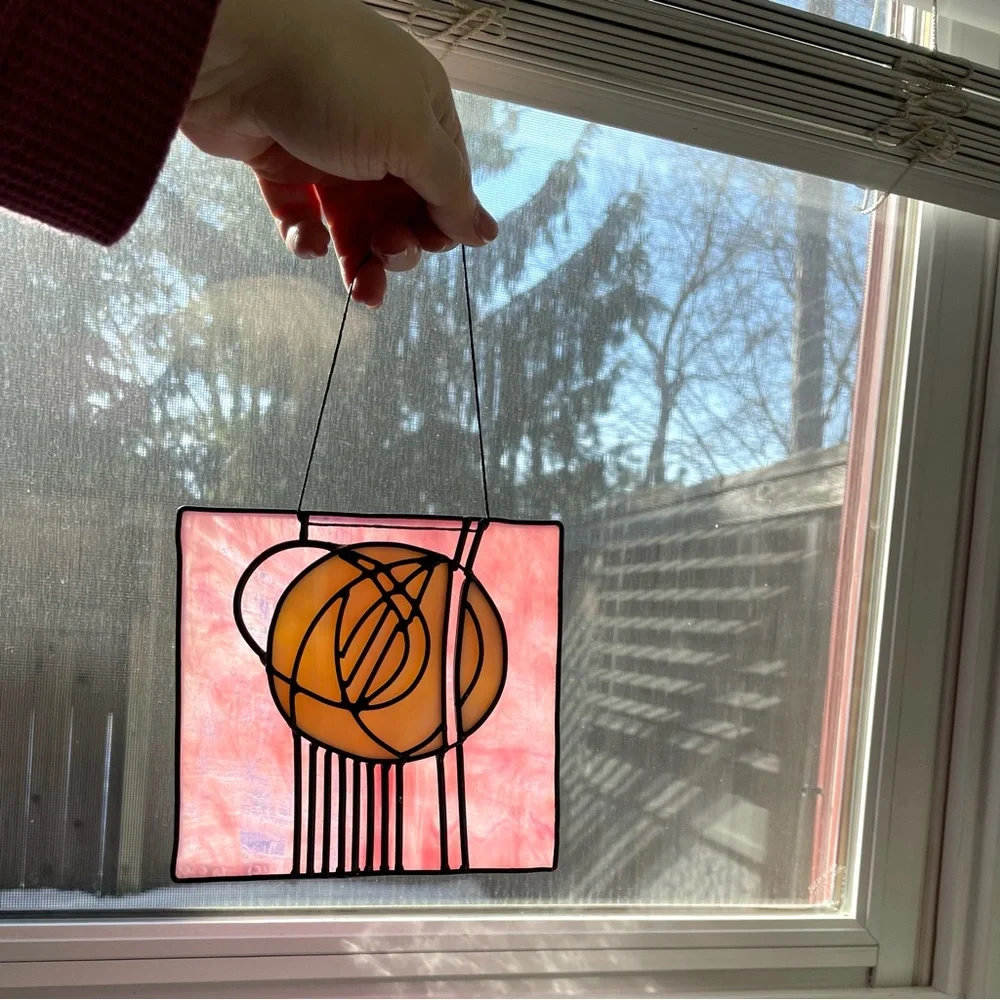 Vintage MMA & GSA Mackintosh rose art glass suncatcher Scottish artist - Picture 11 of 12